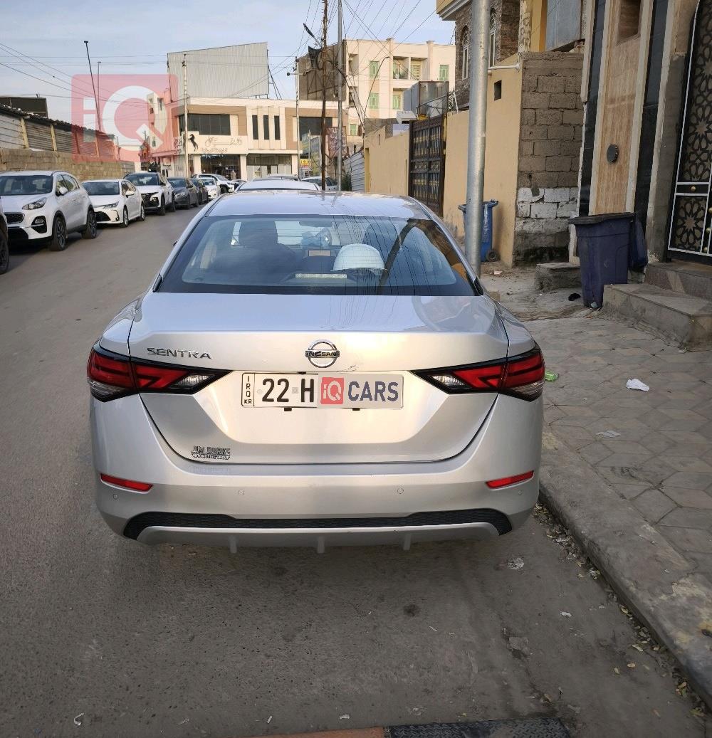 نيسان سنترا